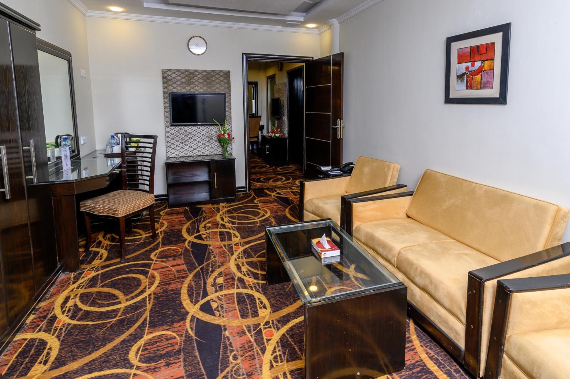 Hotel One Abbottabad Exterior foto