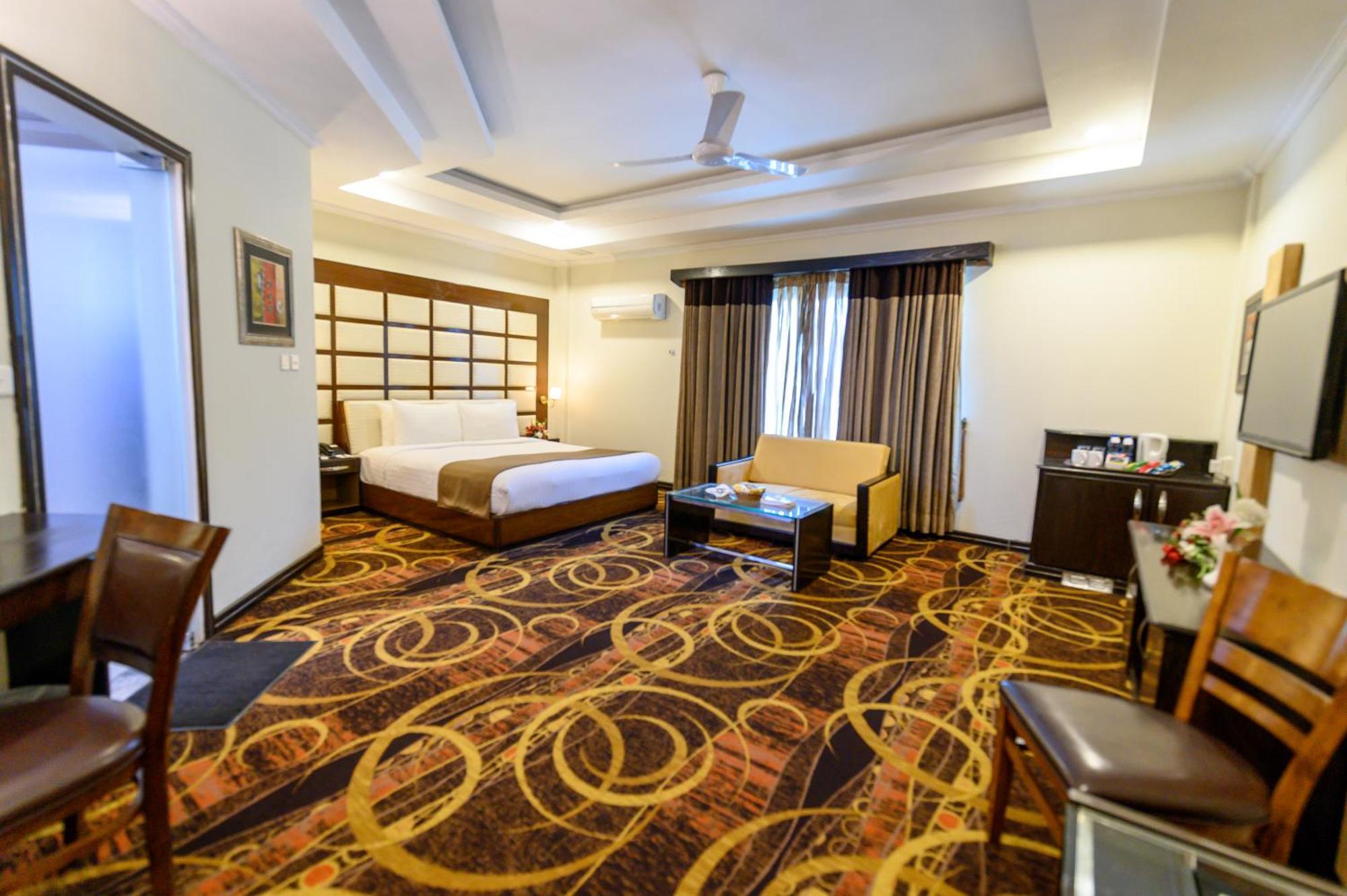 Hotel One Abbottabad Exterior foto