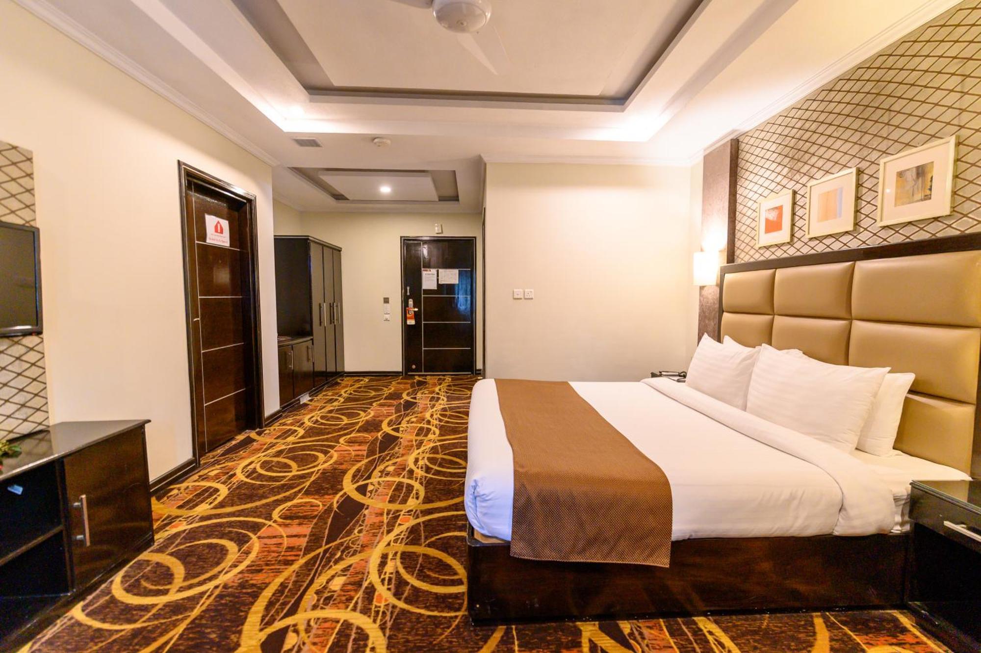 Hotel One Abbottabad Exterior foto